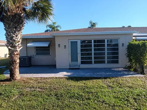 20886 Vinesta Circle Boca Raton FL 33433
