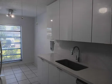 20886 Vinesta Circle Boca Raton FL 33433