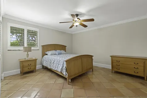 1202 S Lake Drive Lantana FL 33462