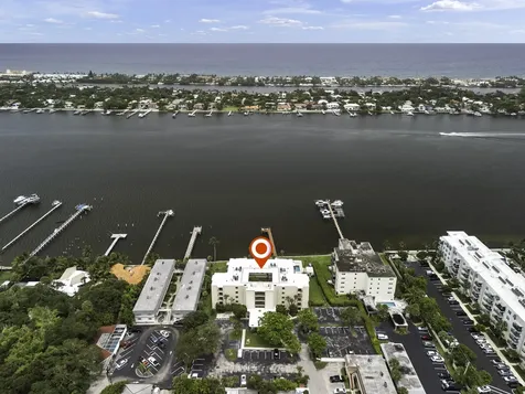 1202 S Lake Drive Lantana FL 33462