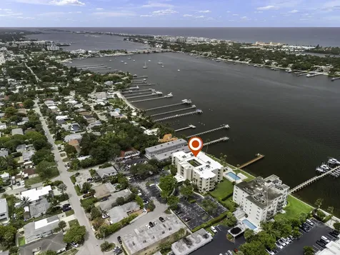 1202 S Lake Drive Lantana FL 33462