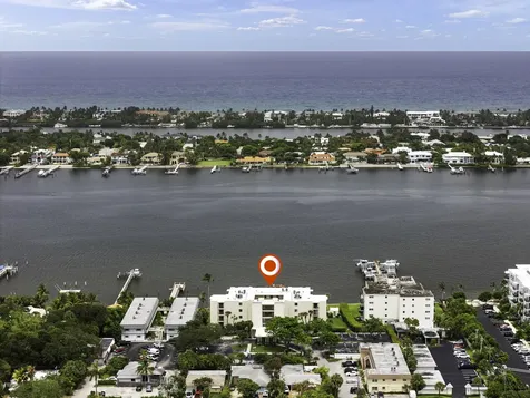 1202 S Lake Drive Lantana FL 33462