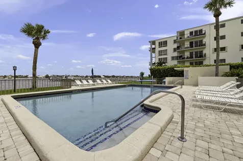 1202 S Lake Drive Lantana FL 33462