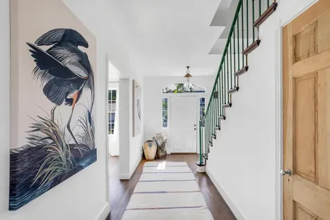 259 Queens Lane Palm Beach FL 33480