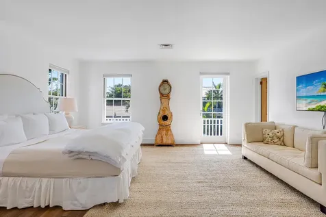 259 Queens Lane Palm Beach FL 33480