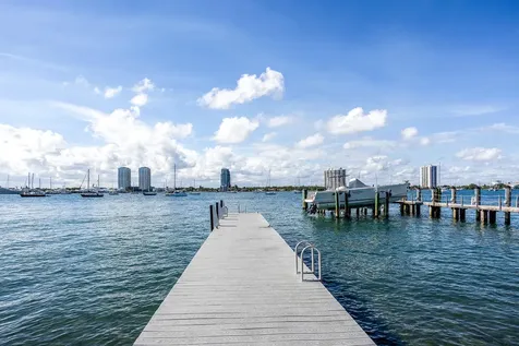 259 Queens Lane Palm Beach FL 33480