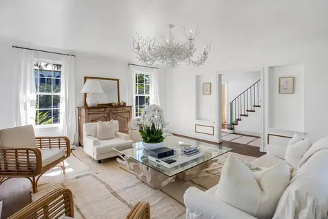 259 Queens Lane Palm Beach FL 33480