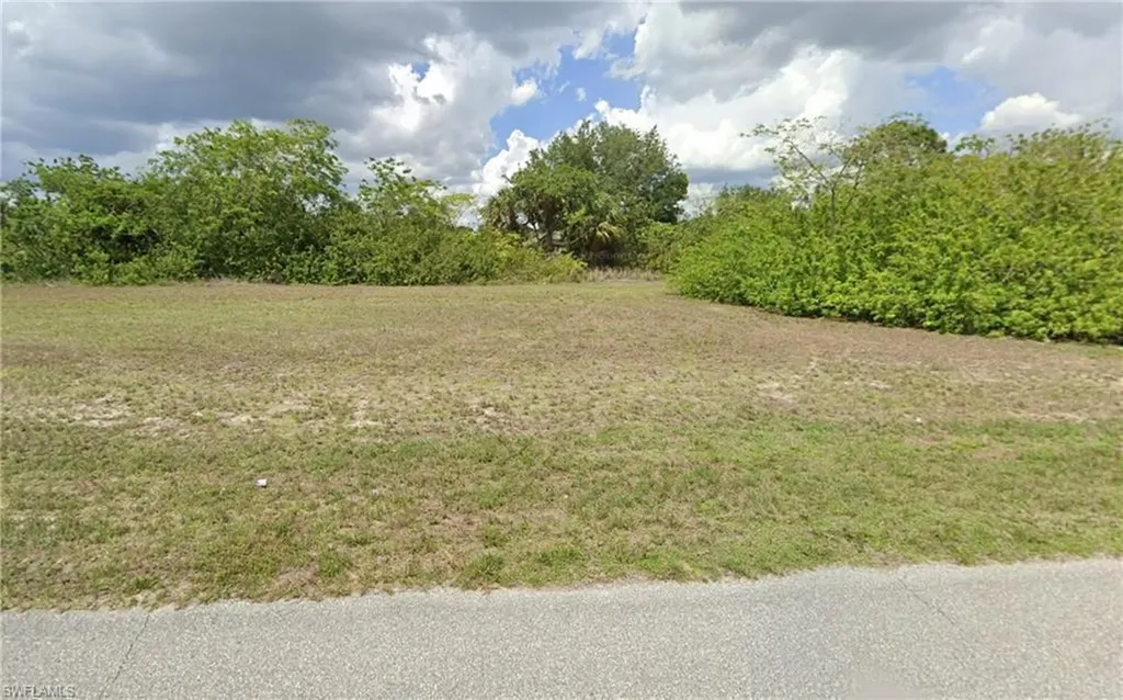 2137 NE 27th Street Cape Coral FL 33909