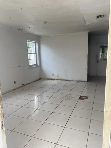 756 W 1st Street Riviera Beach FL 33404