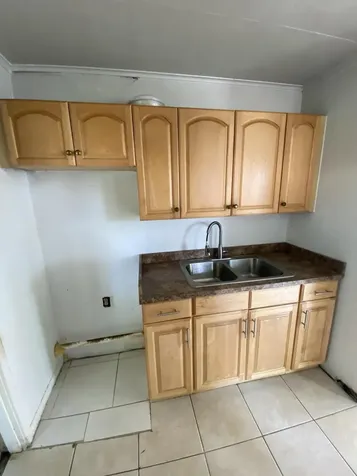 756 W 1st Street Riviera Beach FL 33404