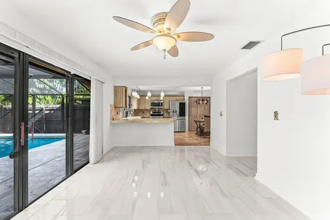 1075 Raintree Lane Palm Beach Gardens FL 33410