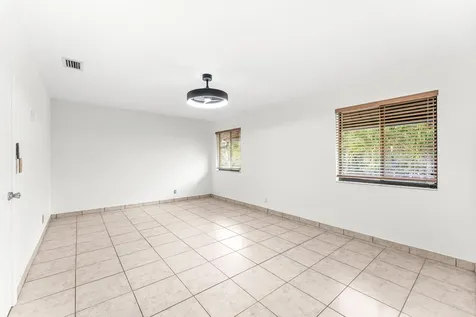 1075 Raintree Lane Palm Beach Gardens FL 33410