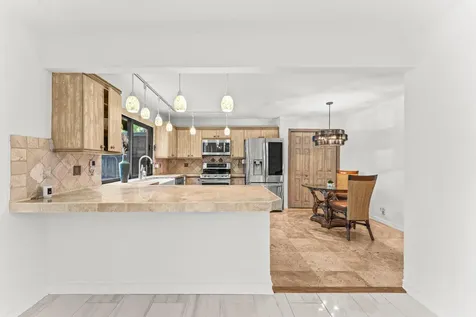 1075 Raintree Lane Palm Beach Gardens FL 33410