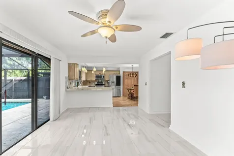 1075 Raintree Lane Palm Beach Gardens FL 33410