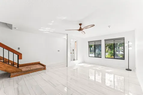 1075 Raintree Lane Palm Beach Gardens FL 33410