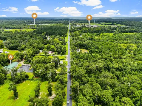 872 Deer Wood Lane Chipley FL 32428