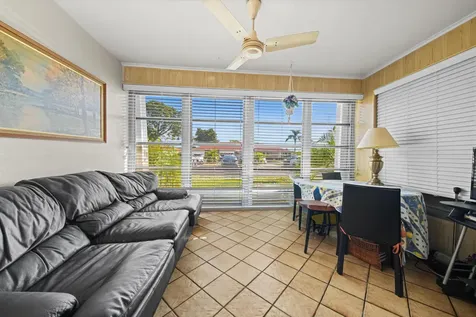 4875 Nw 3rd Court Delray Beach FL 33445