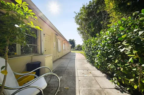 4875 Nw 3rd Court Delray Beach FL 33445