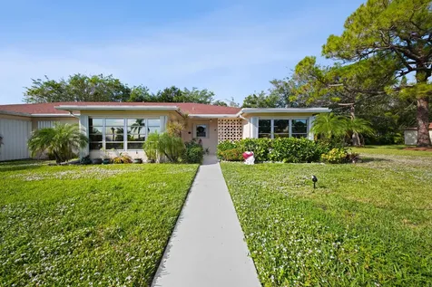 4875 Nw 3rd Court Delray Beach FL 33445