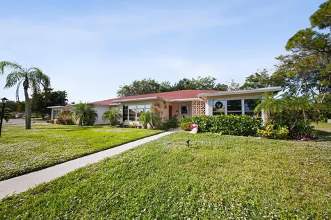 4875 Nw 3rd Court Delray Beach FL 33445