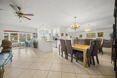 4875 Nw 3rd Court Delray Beach FL 33445