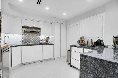 501 Sw 11th Place Boca Raton FL 33432