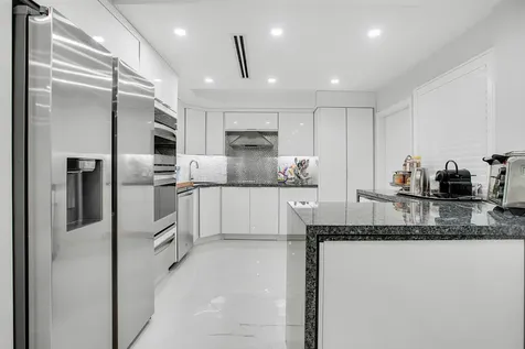 501 Sw 11th Place Boca Raton FL 33432