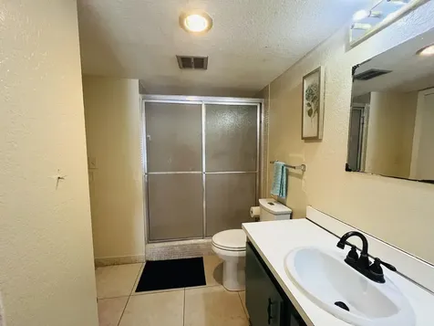 4160 Inverrary Drive Lauderhill FL 33319
