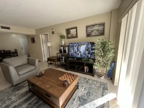 4160 Inverrary Drive Lauderhill FL 33319