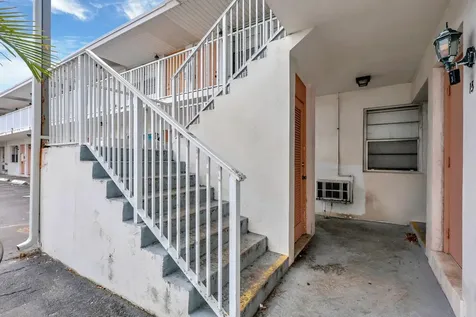 810 Lake Shore Drive Lake Park FL 33403