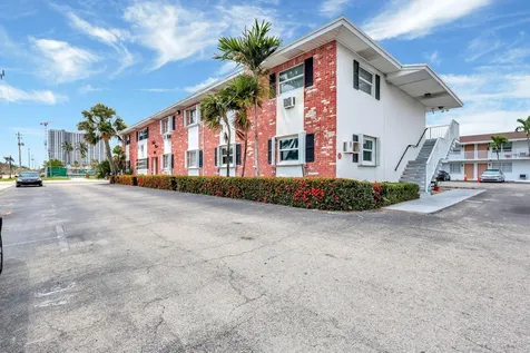 810 Lake Shore Drive Lake Park FL 33403