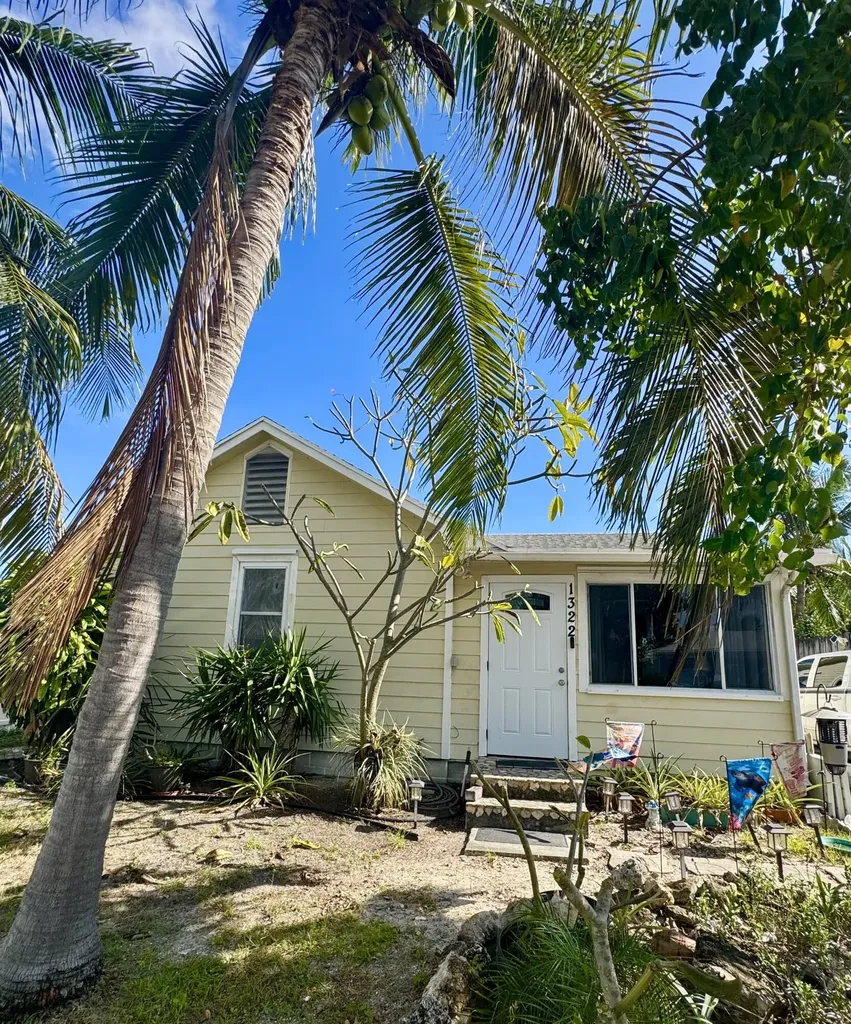 1322 N M Street Lake Worth Beach FL 33460