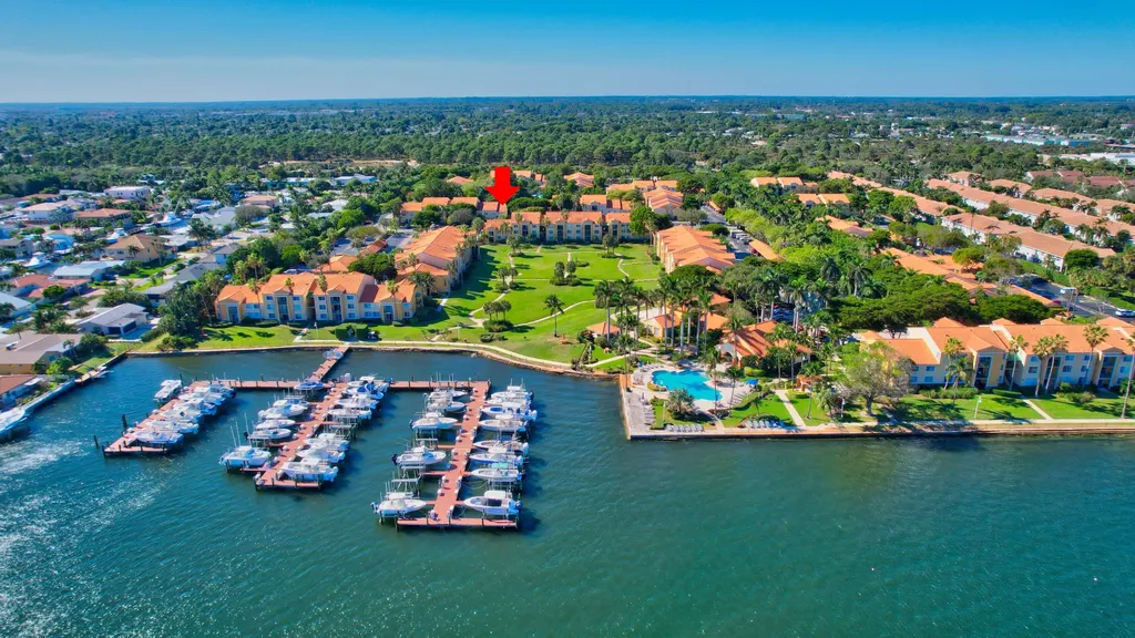 127 Yacht Club Way Hypoluxo FL 33462
