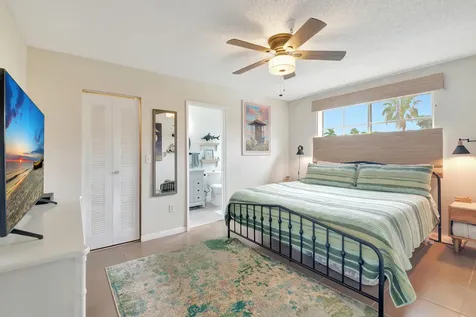 127 Yacht Club Way Hypoluxo FL 33462