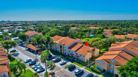 127 Yacht Club Way Hypoluxo FL 33462