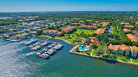 127 Yacht Club Way Hypoluxo FL 33462