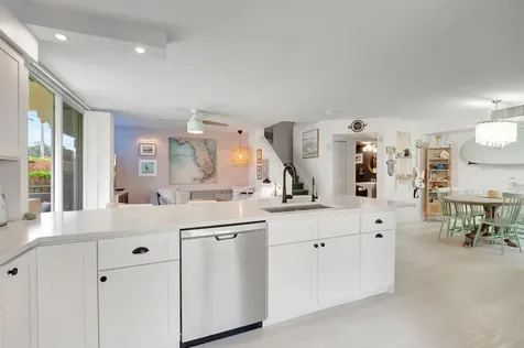127 Yacht Club Way Hypoluxo FL 33462