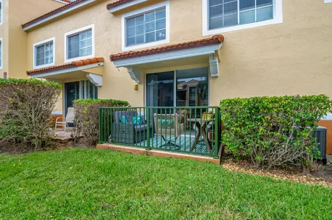 127 Yacht Club Way Hypoluxo FL 33462