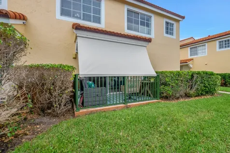 127 Yacht Club Way Hypoluxo FL 33462