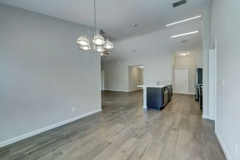 5737 NW Jigsaw Lane Port Saint Lucie FL 34986