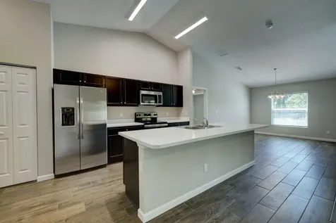 5737 NW Jigsaw Lane Port Saint Lucie FL 34986