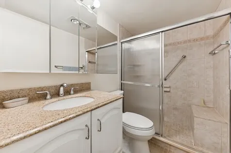 116 Windsor F West Palm Beach FL 33417