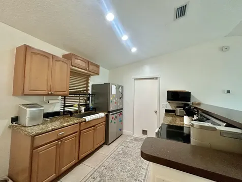 452 Sw David Terrace Port Saint Lucie FL 34953