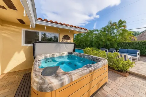 1248 Se 8th Street Deerfield Beach FL 33441