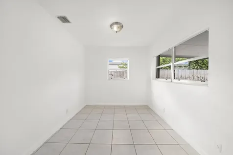 321 Nw 51st Street Oakland Park FL 33309