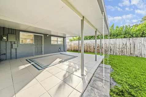 321 Nw 51st Street Oakland Park FL 33309