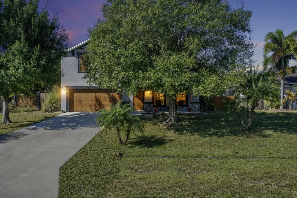 3010 Se Wake Road Port Saint Lucie FL 34984