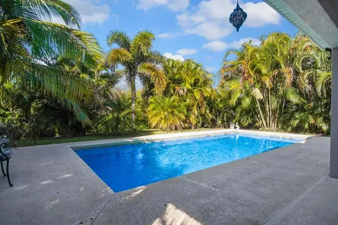 3010 Se Wake Road Port Saint Lucie FL 34984