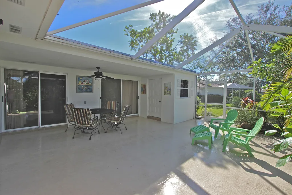 10201 Chapman Oak Court Palm Beach Gardens FL 33410