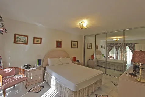 10201 Chapman Oak Court Palm Beach Gardens FL 33410